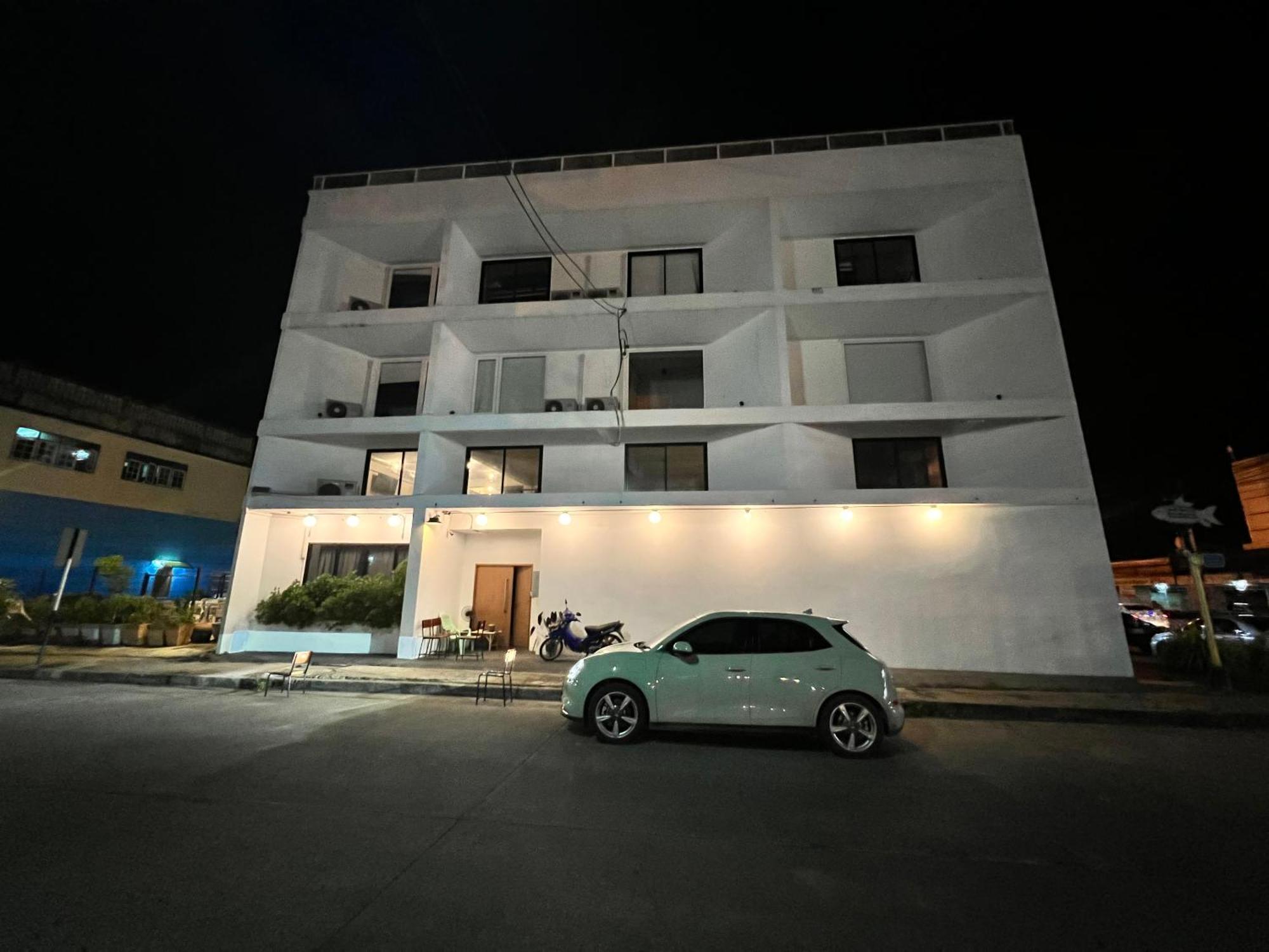 קנצ'נבורי Labkoff Cafe And Hostel מראה חיצוני תמונה
